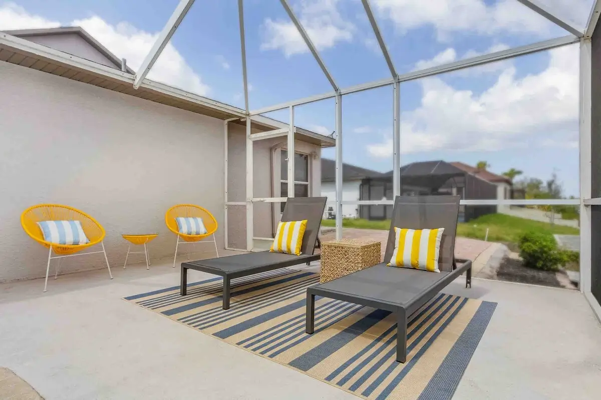 Sitting area by the pool.